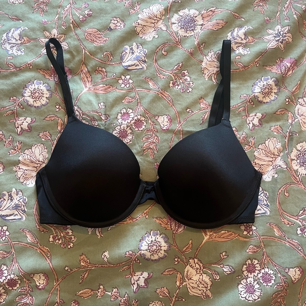 Victoria’s secret PINK wear everywhere t shirt bra